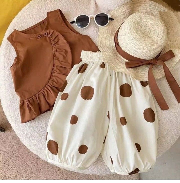 ست دخترانه نوزادی قهوه‌ای با شلوار خال‌دار