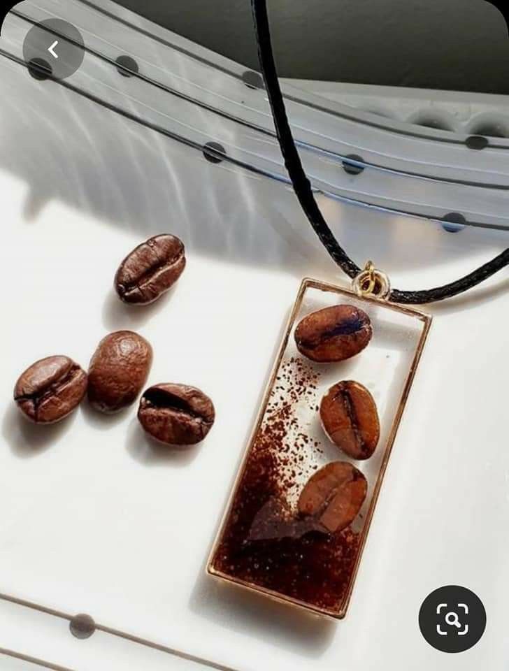 resin-coffee-bean-necklace