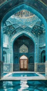 حمام سنتی ایرانی با کاشی فیروزه و طاق اسلامی