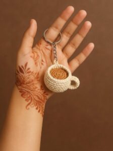 جاکلیدی بافتنی فنجان قهوه؛ آمیگورومی کوچک برای عاشقان کافه